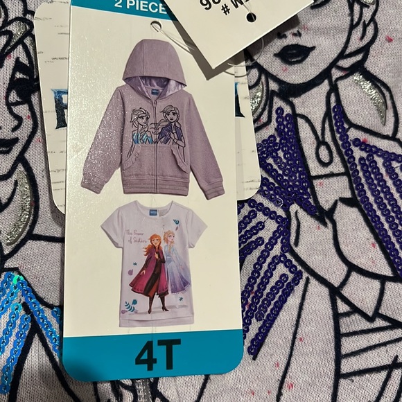 New with tags 2-piece Disney frozen set 4t - Picture 3 of 3